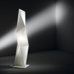 DIAMOND TABLE